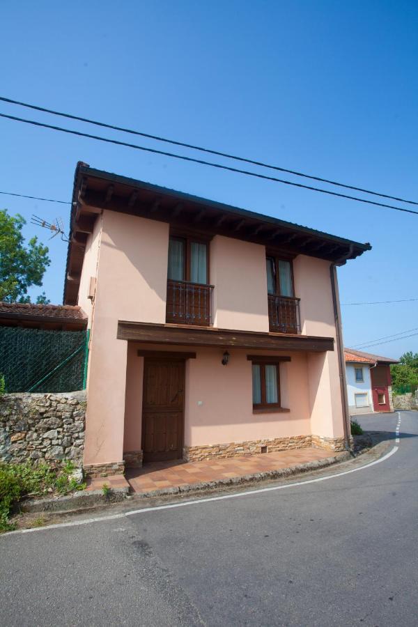Villa Isabel Pilona Luaran gambar